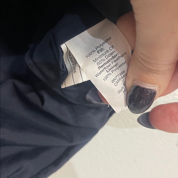 J. CREW WOMENS NAVY BLUE QUILTED PUFFER VEST XS 92465 - Picture 4 of 6